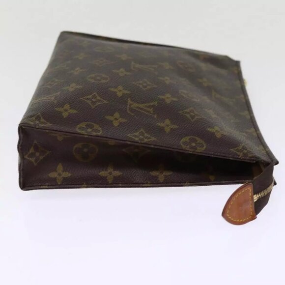 LOUIS VUITTON Monogram Poche Toilette 26 Pouch - Picture 6 of 16